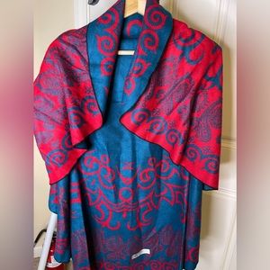 Pashmina Reversible 100% Cashmere Circle Vest